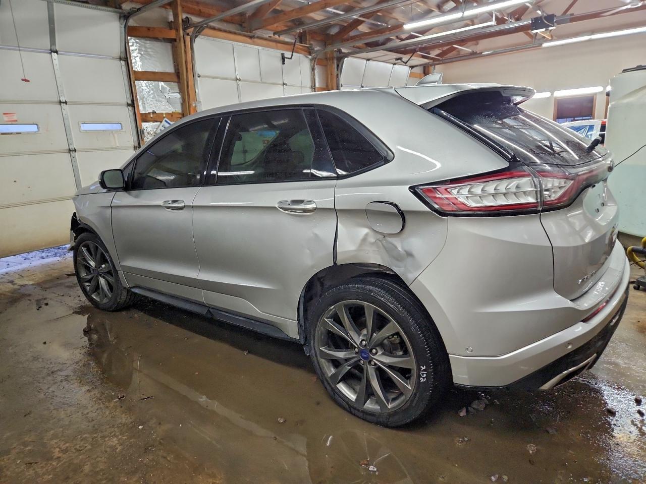 2018 FORD EDGE SPORT photo 2