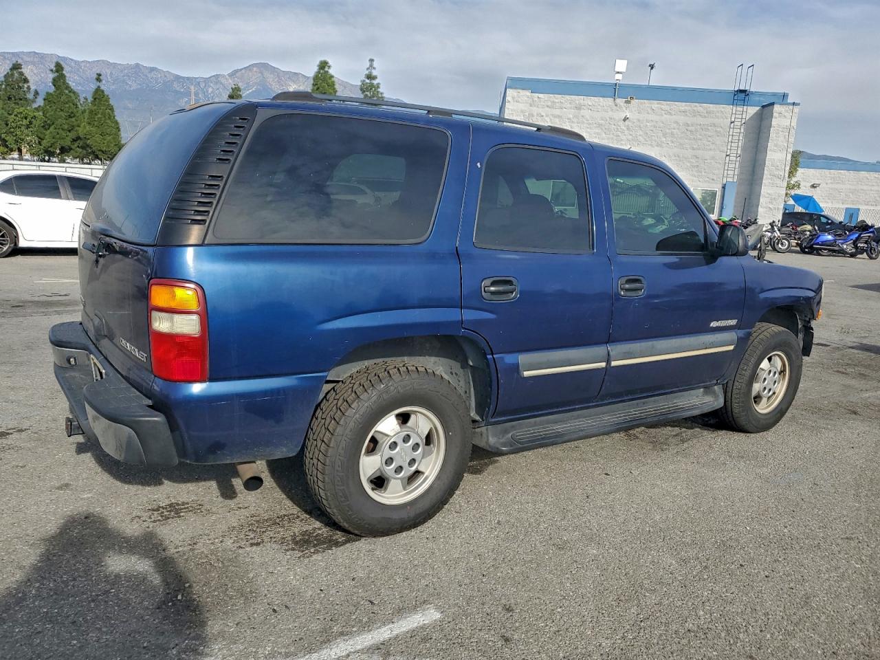 2003 CHEVROLET TAHOE C1500 photo 3