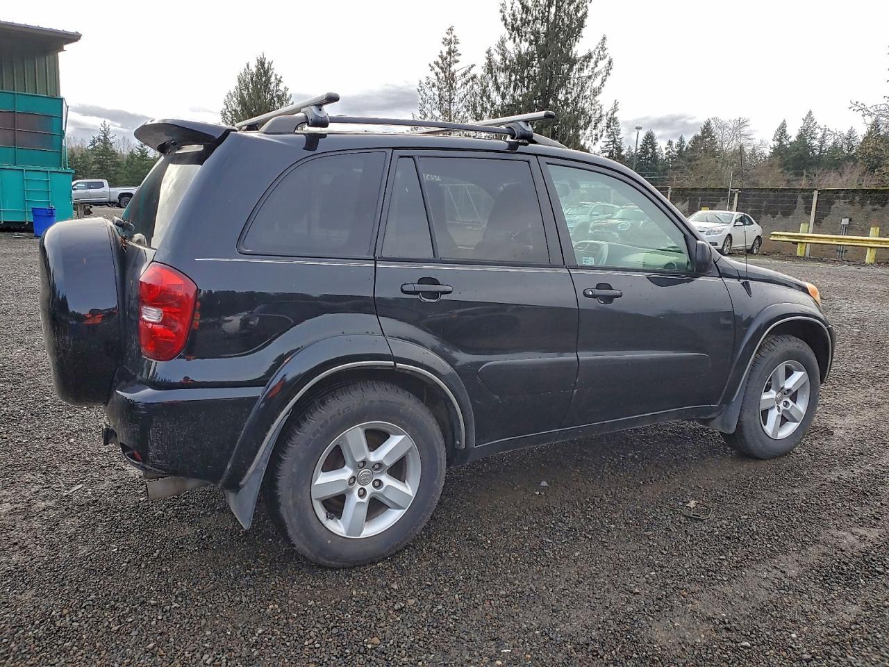 2004 TOYOTA RAV4 photo 3