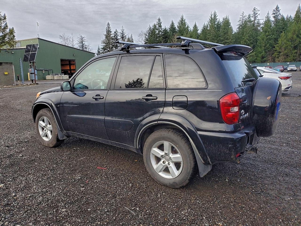 2004 TOYOTA RAV4 photo 2