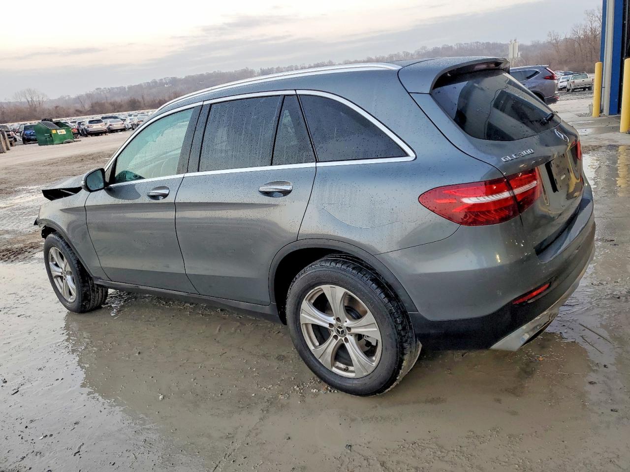 2018 MERCEDES-BENZ GLC 300 4MATIC photo 2