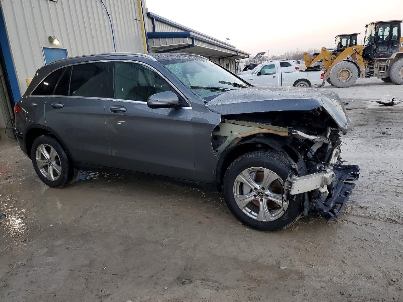 2018 MERCEDES-BENZ GLC 300 4MATIC photo 4
