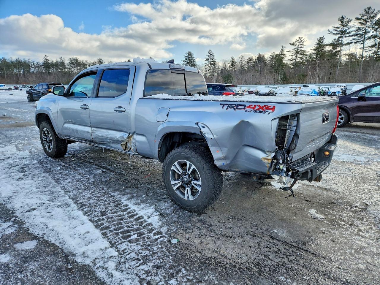 2019 TOYOTA TACOMA DOUBLE CAB photo 2
