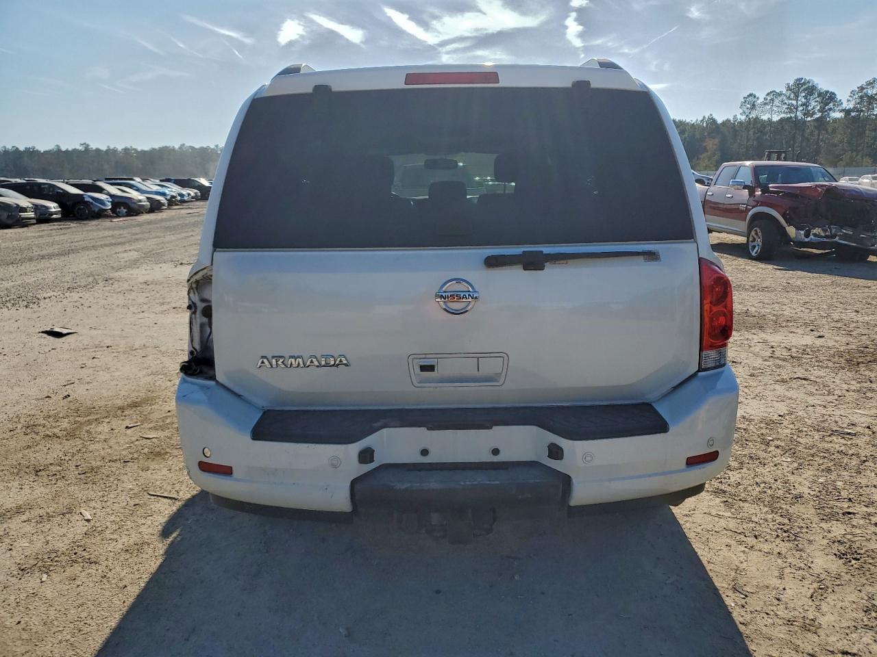 2014 NISSAN ARMADA SV photo 11