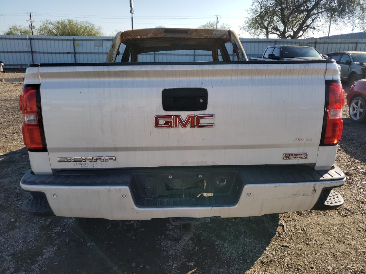 2015 GMC SIERRA K1500 SLT photo 6