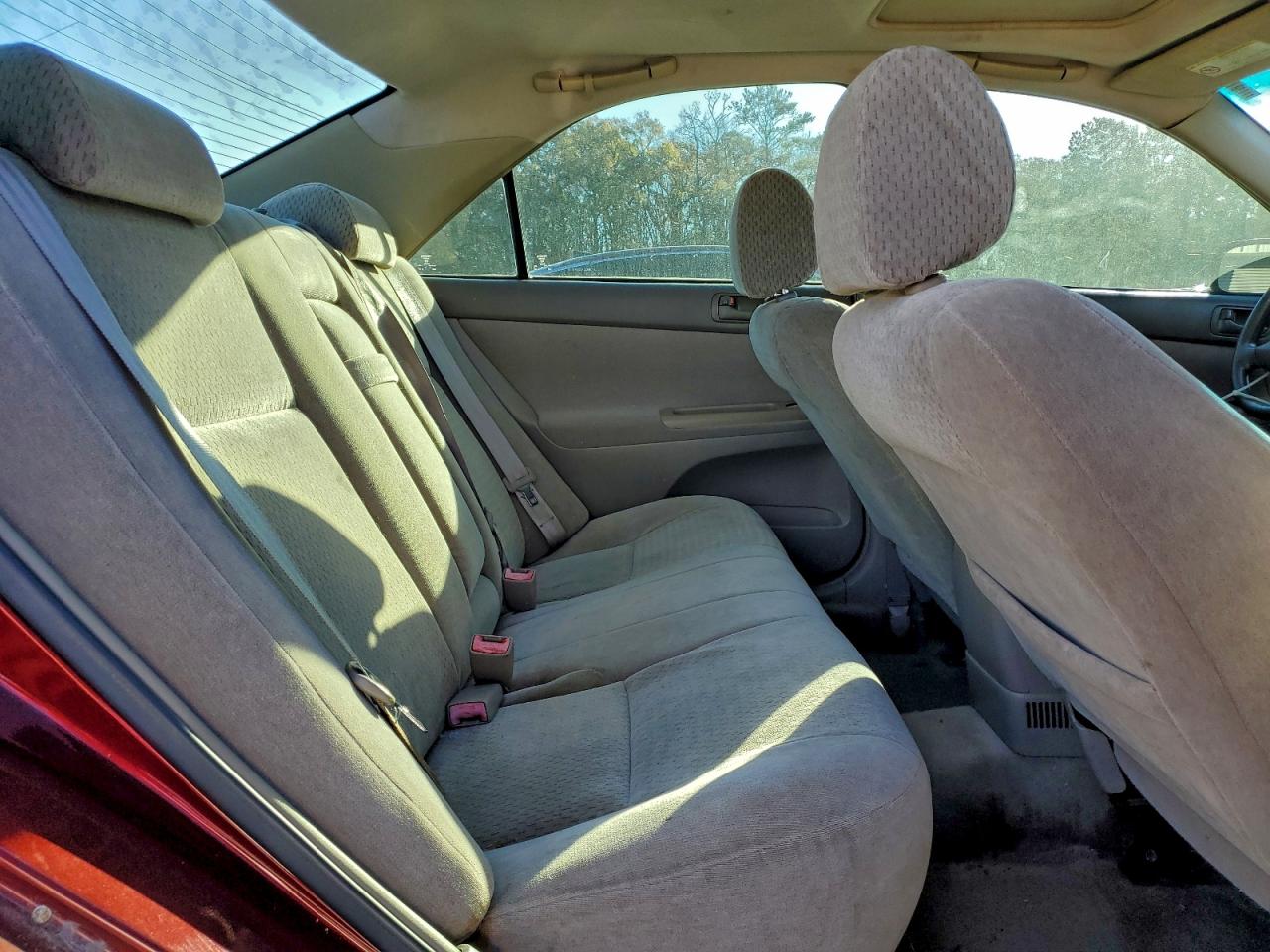 2002 TOYOTA CAMRY LE photo 10