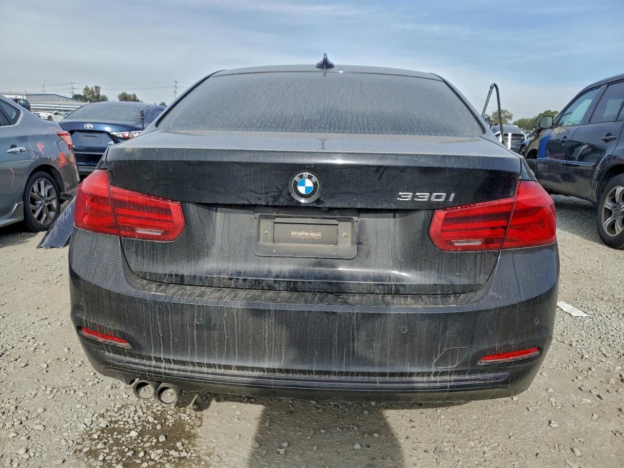 2017 BMW 330 I photo 6