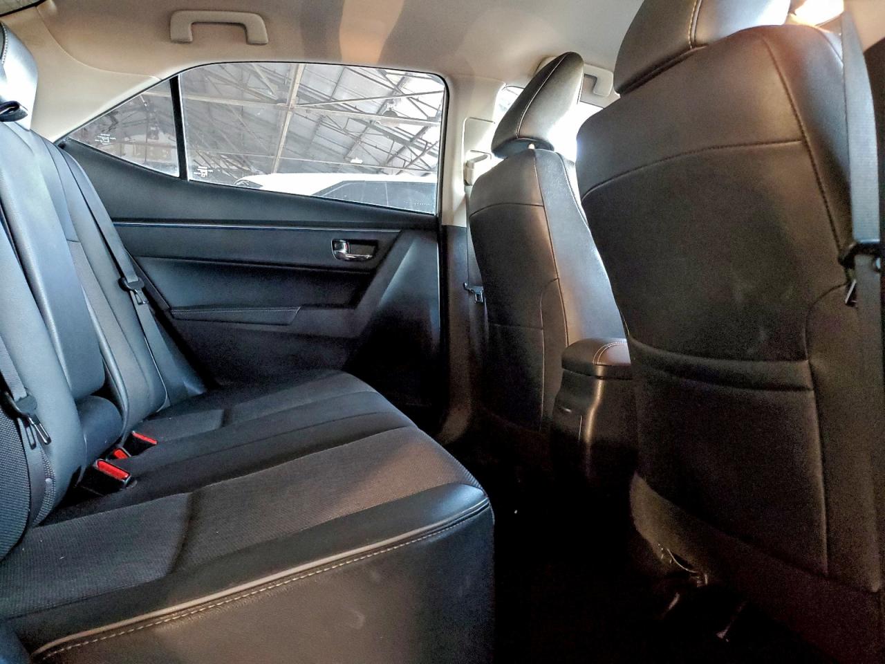 2016 TOYOTA COROLLA L photo 10