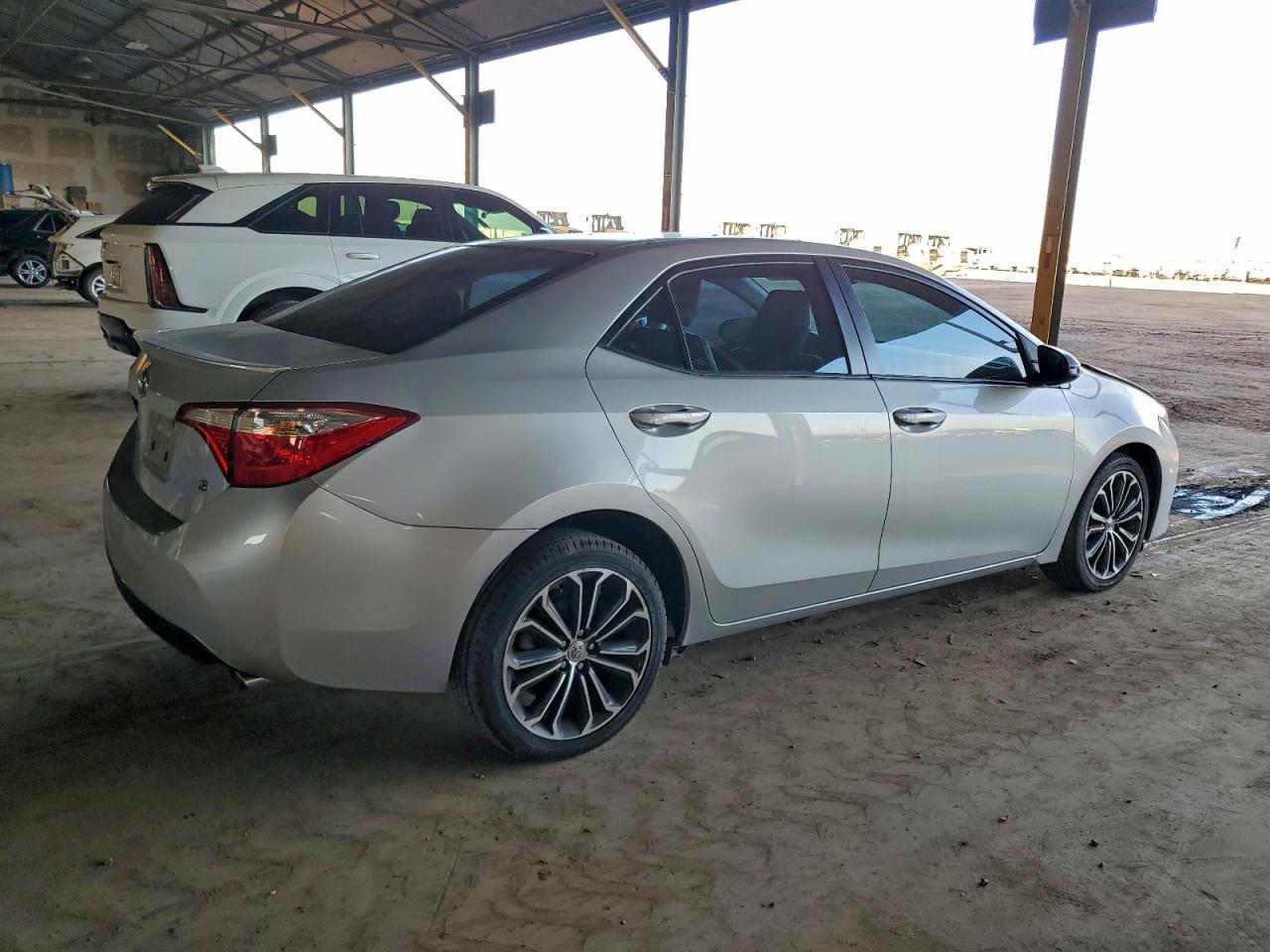 2016 TOYOTA COROLLA L photo 3