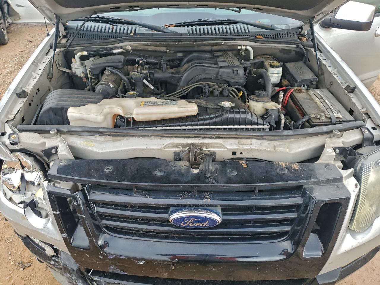 2010 FORD EXPLORER XLT photo 12