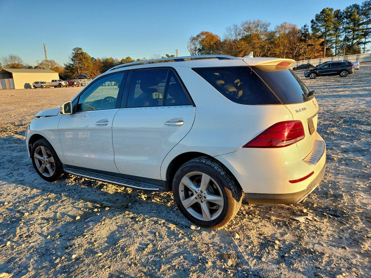 2017 MERCEDES-BENZ GLE 350 photo 3