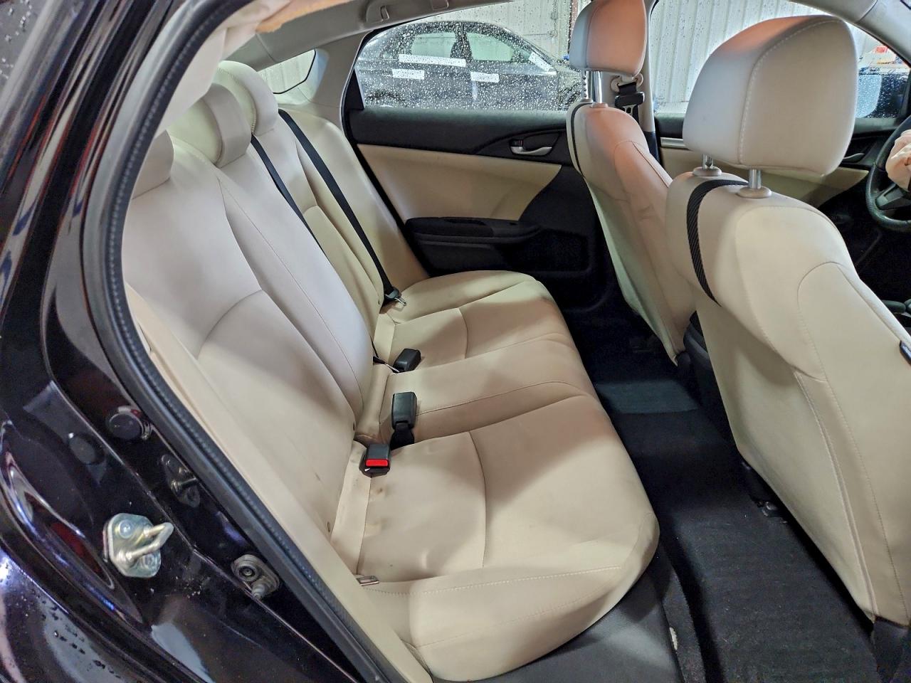 2016 HONDA CIVIC LX photo 19