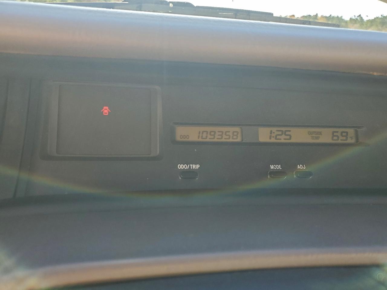 2004 TOYOTA AVALON XL photo 9