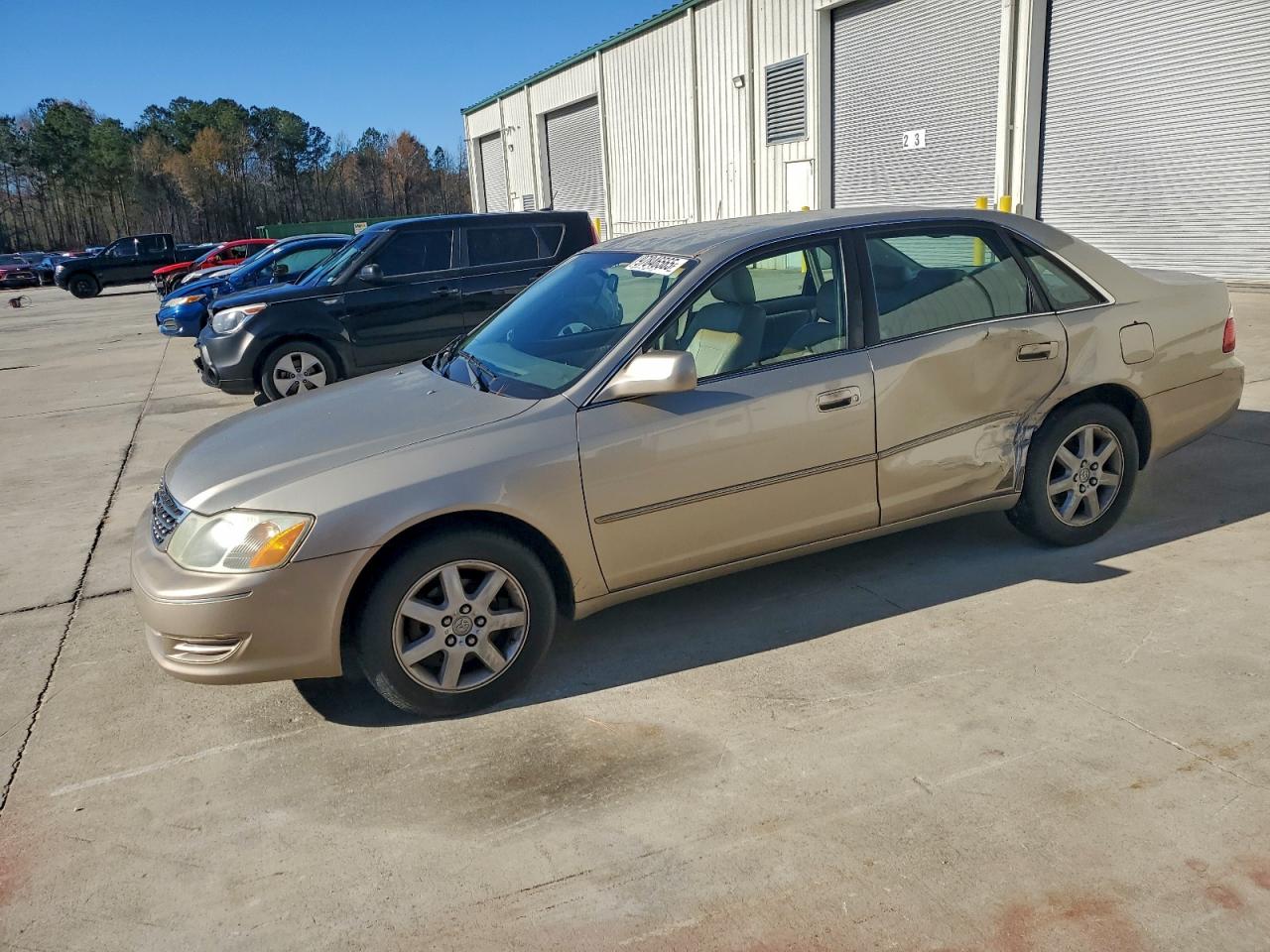 2004 TOYOTA AVALON