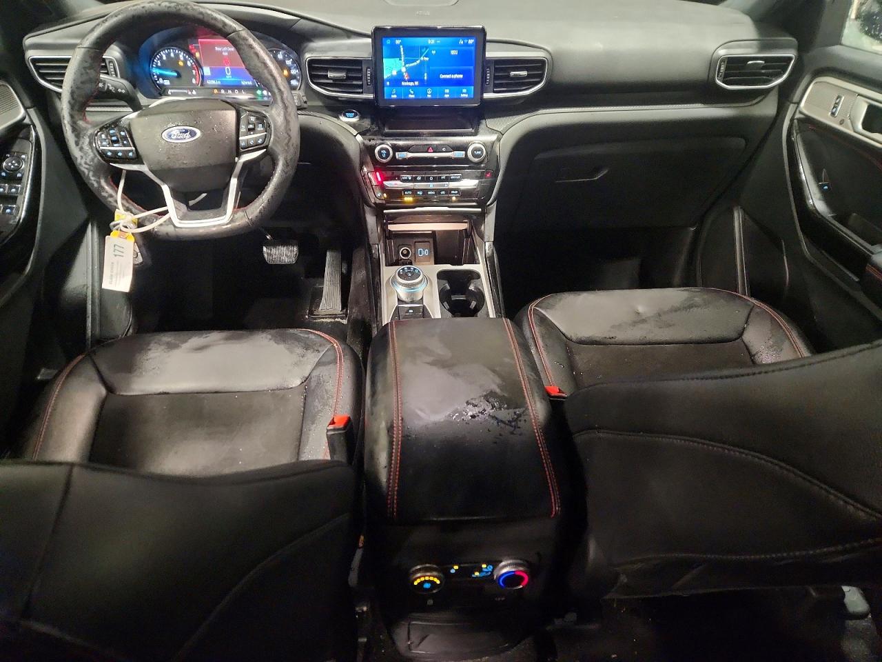 2023 FORD EXPLORER ST-LINE photo 8