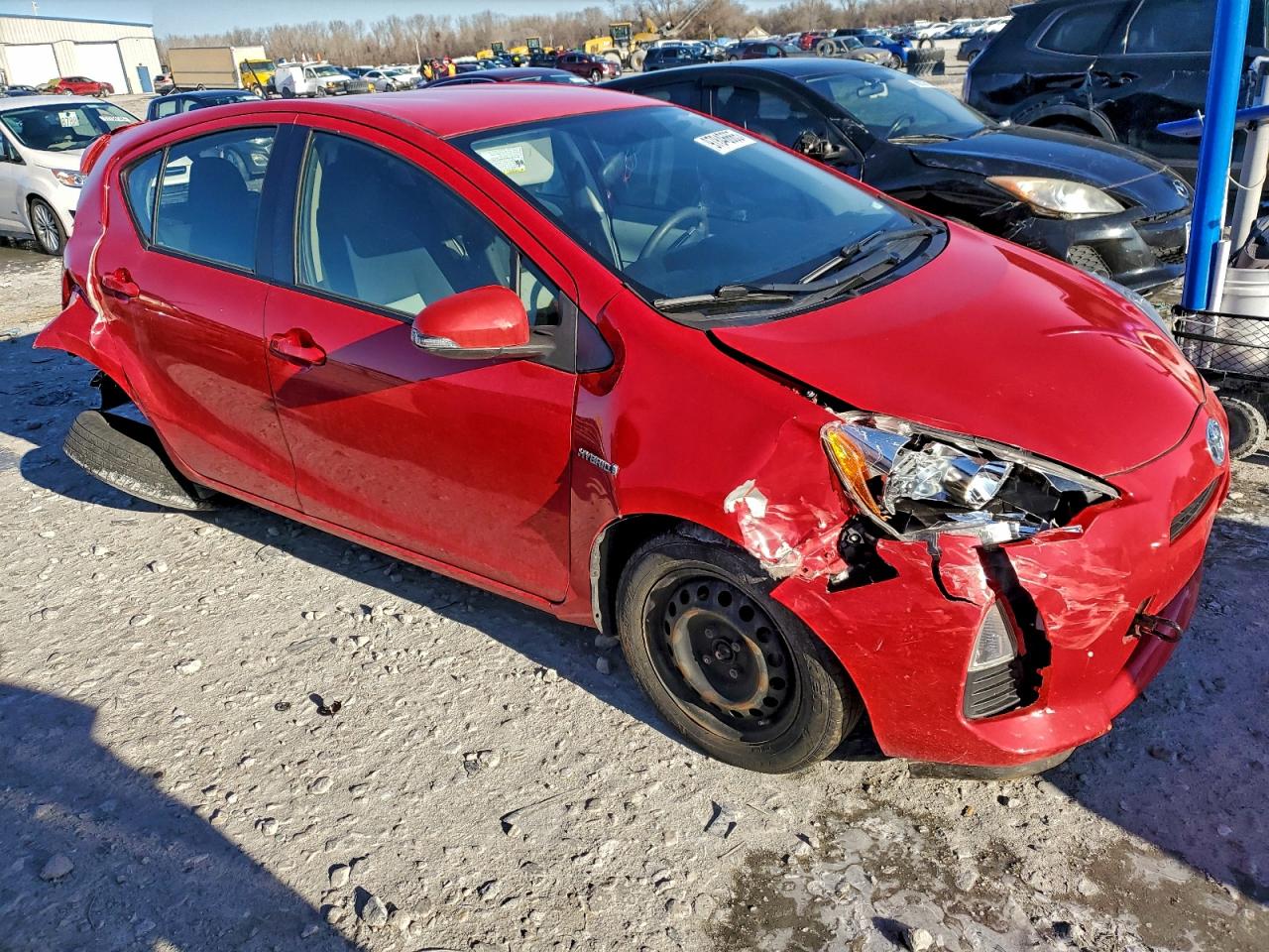 2013 TOYOTA PRIUS C photo 4
