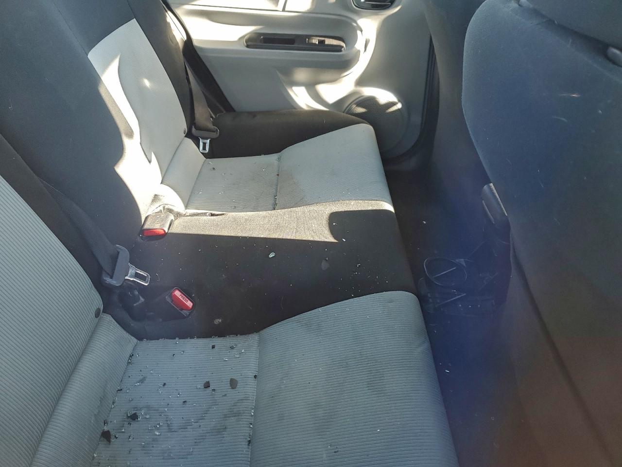 2013 TOYOTA PRIUS C photo 10
