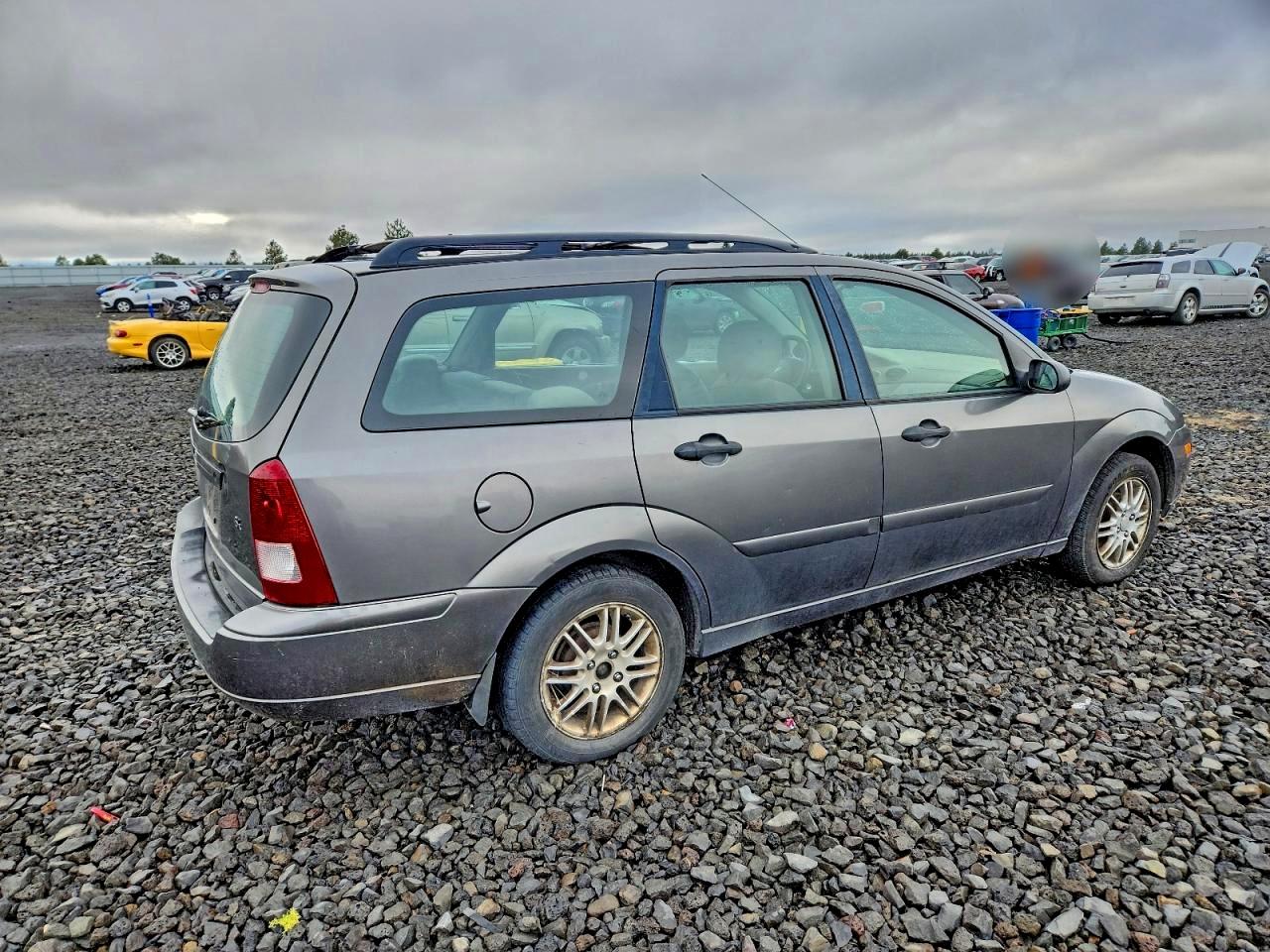 2002 FORD FOCUS SE photo 3