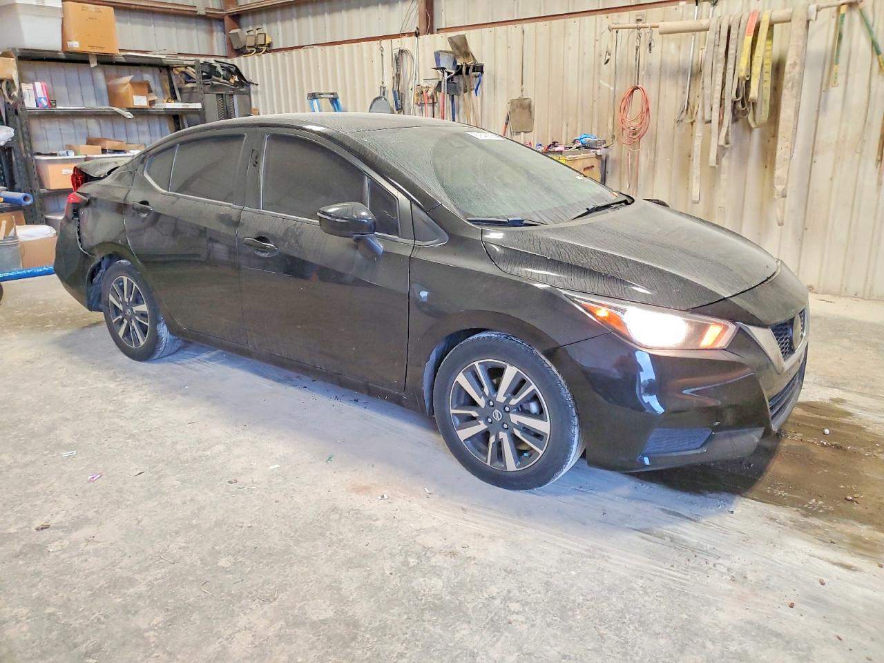 2020 NISSAN VERSA SV photo 4