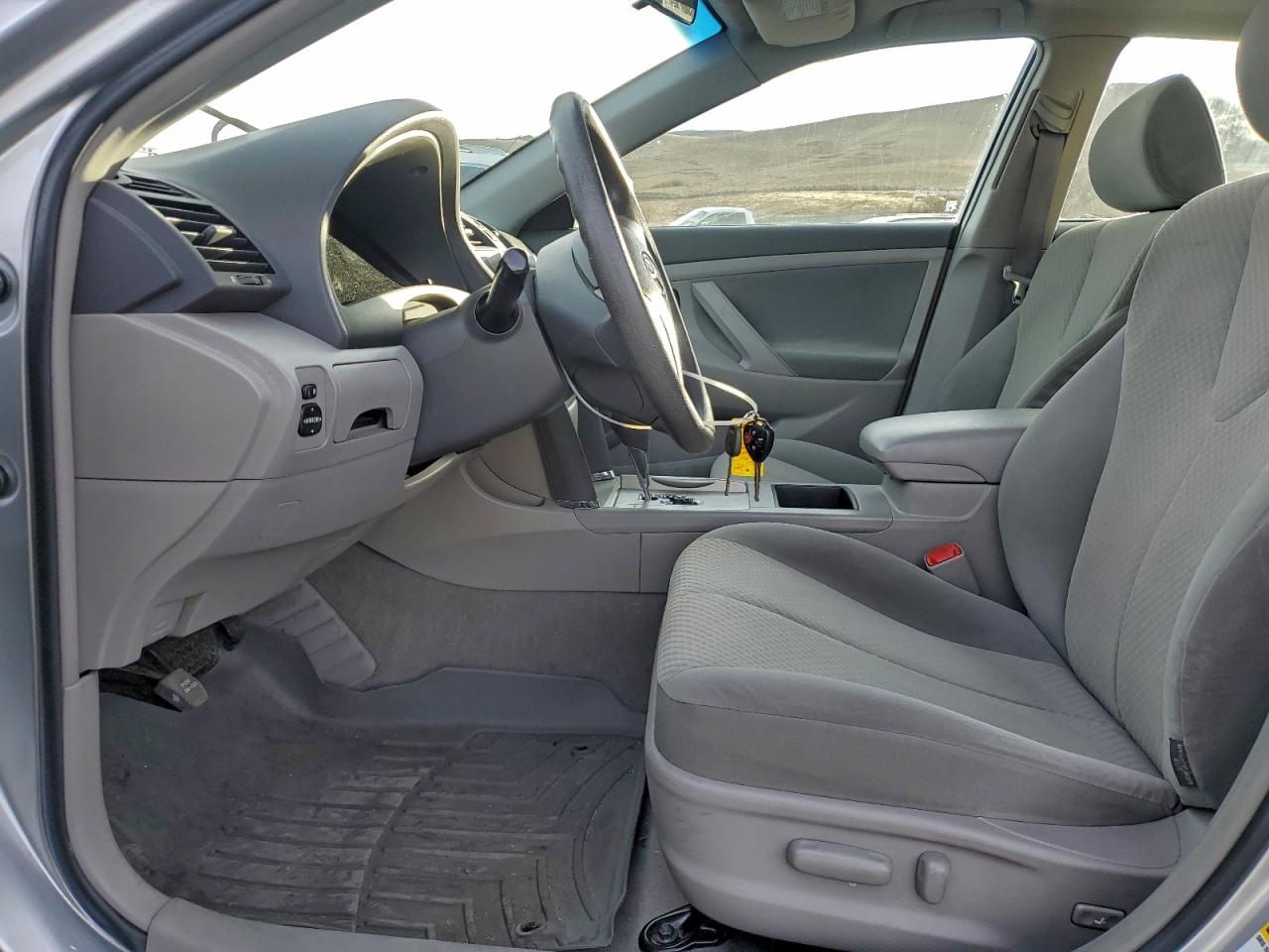 2007 TOYOTA CAMRY LE photo 7
