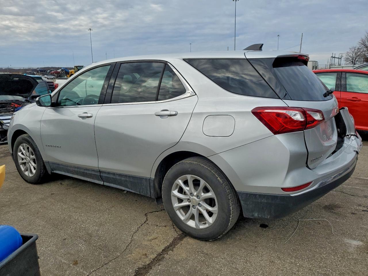 2020 CHEVROLET EQUINOX LT photo 2