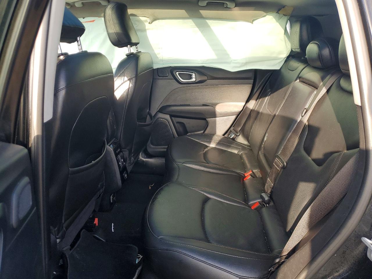 2022 JEEP COMPASS LATITUDE LUX photo 21