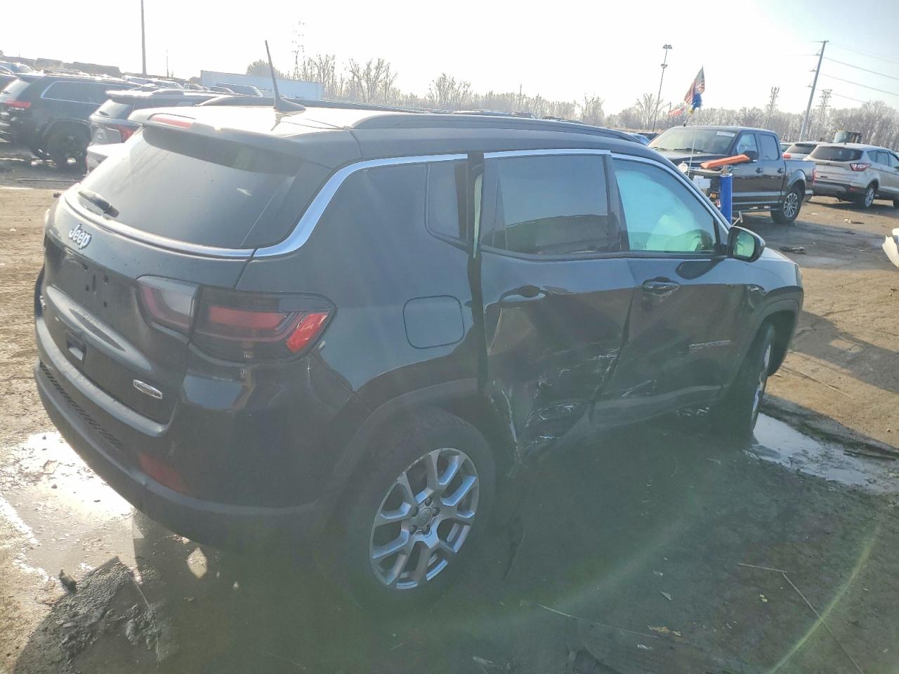 2022 JEEP COMPASS LATITUDE LUX photo 5