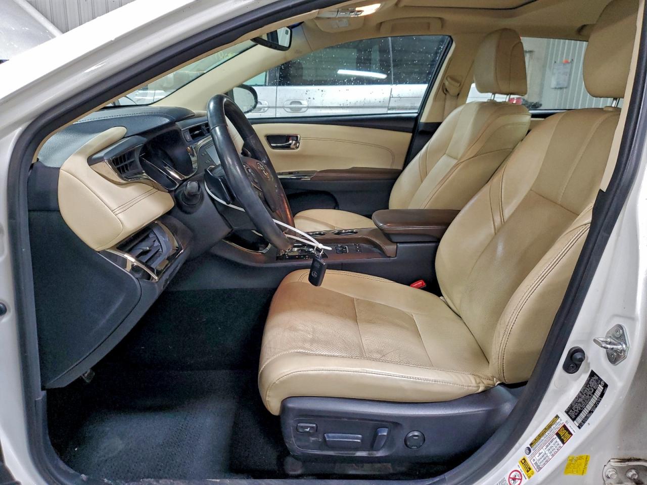 2013 TOYOTA AVALON BASE photo 7