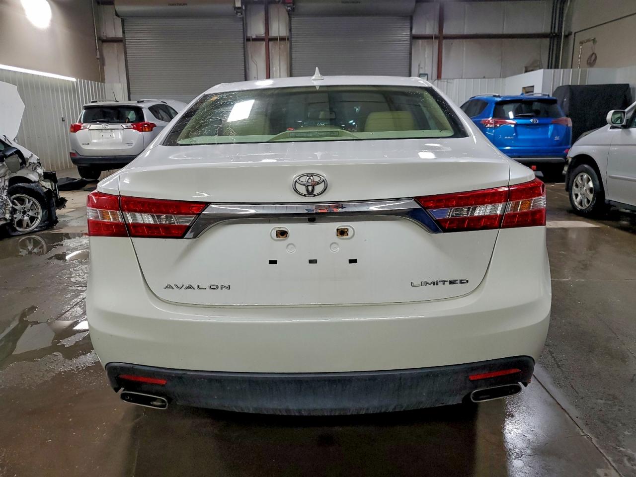 2013 TOYOTA AVALON BASE photo 6