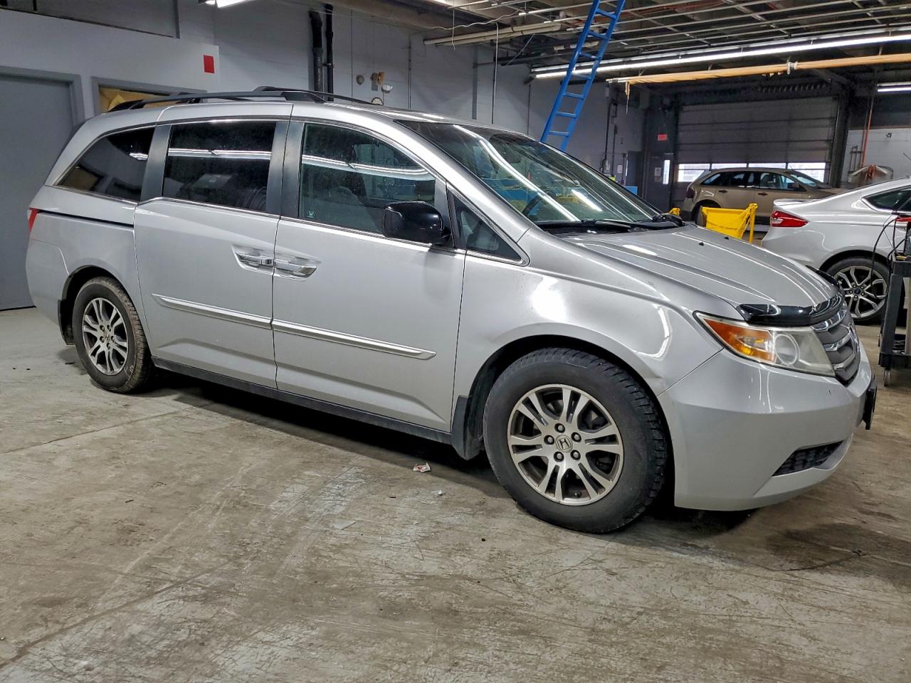 2012 HONDA ODYSSEY EXL photo 4