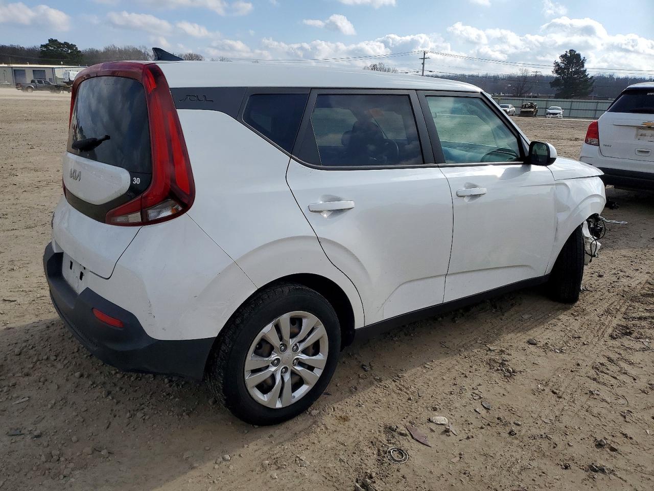 2022 KIA SOUL LX photo 7