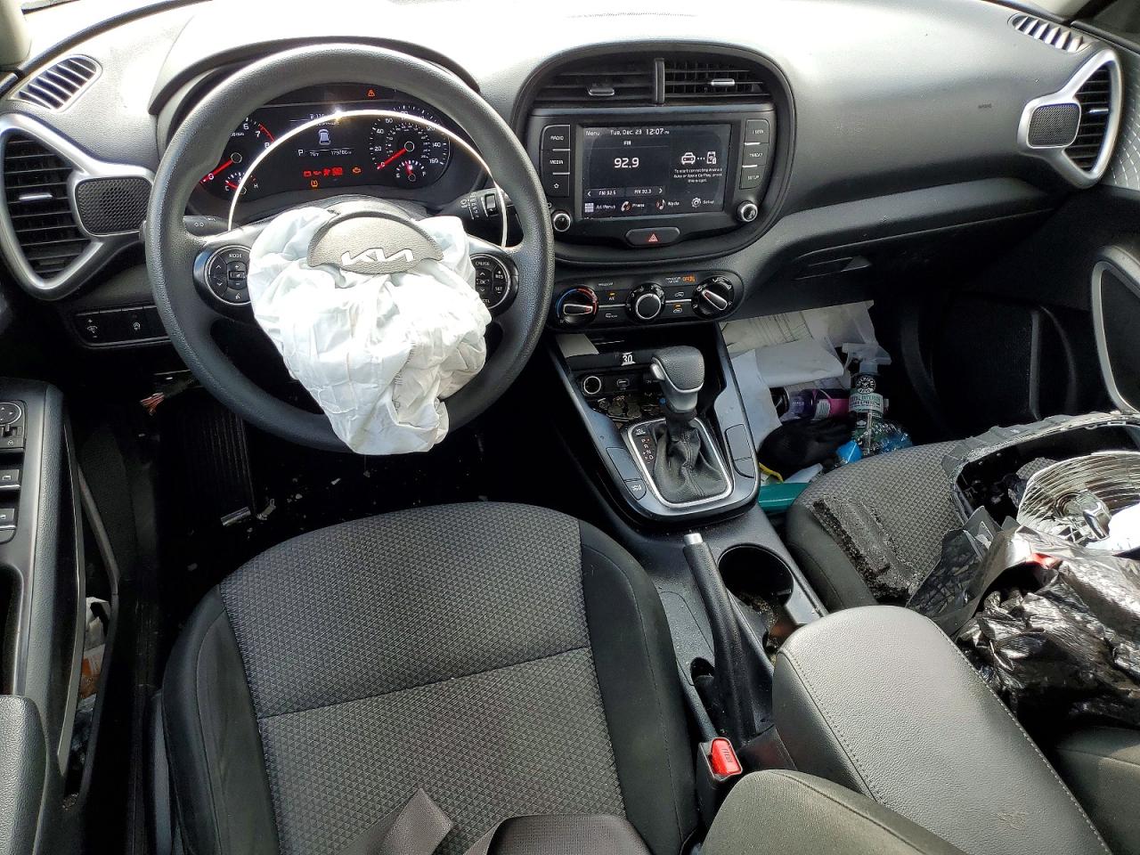 2022 KIA SOUL LX photo 22