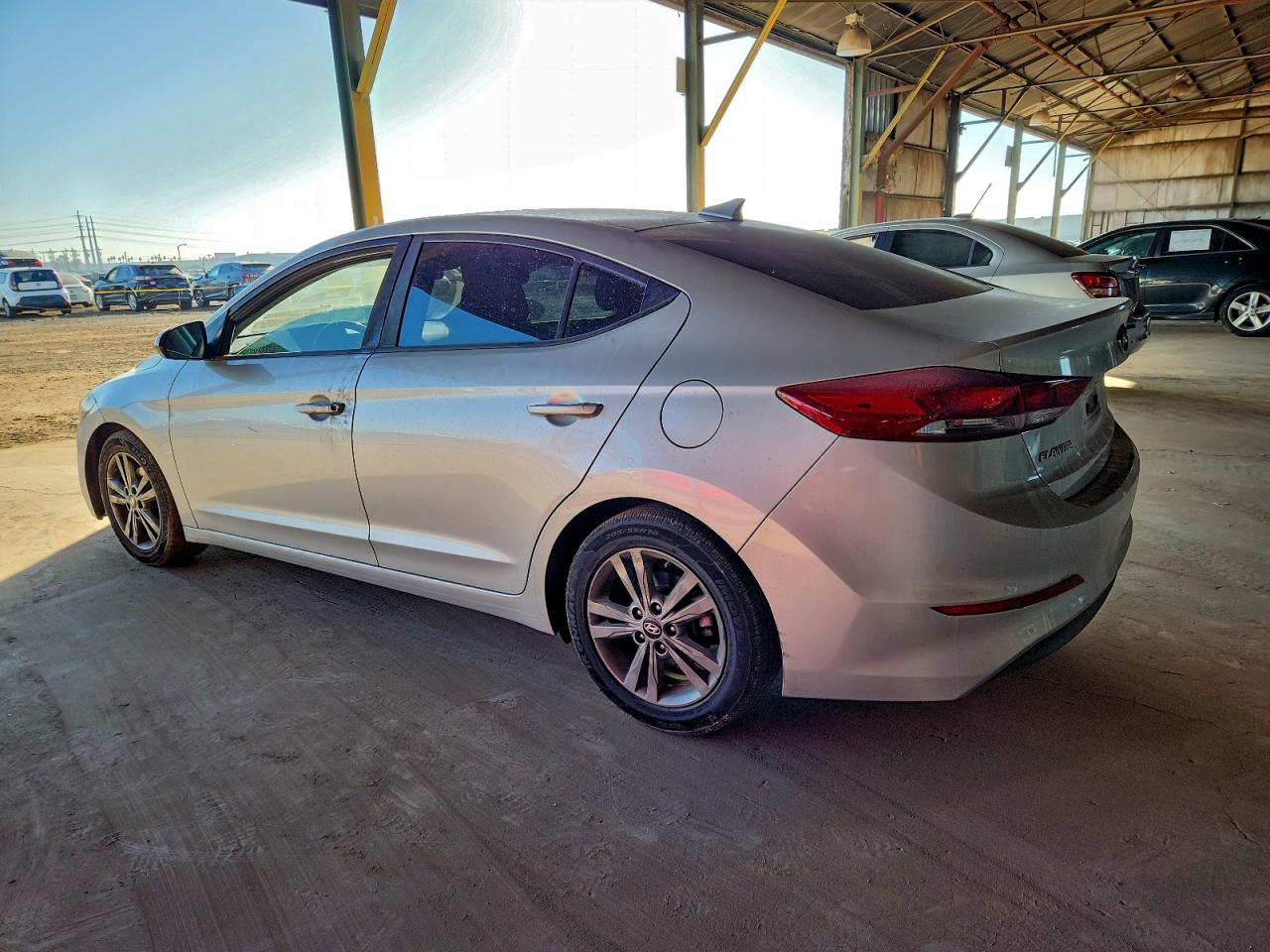 2018 HYUNDAI ELANTRA SEL photo 2