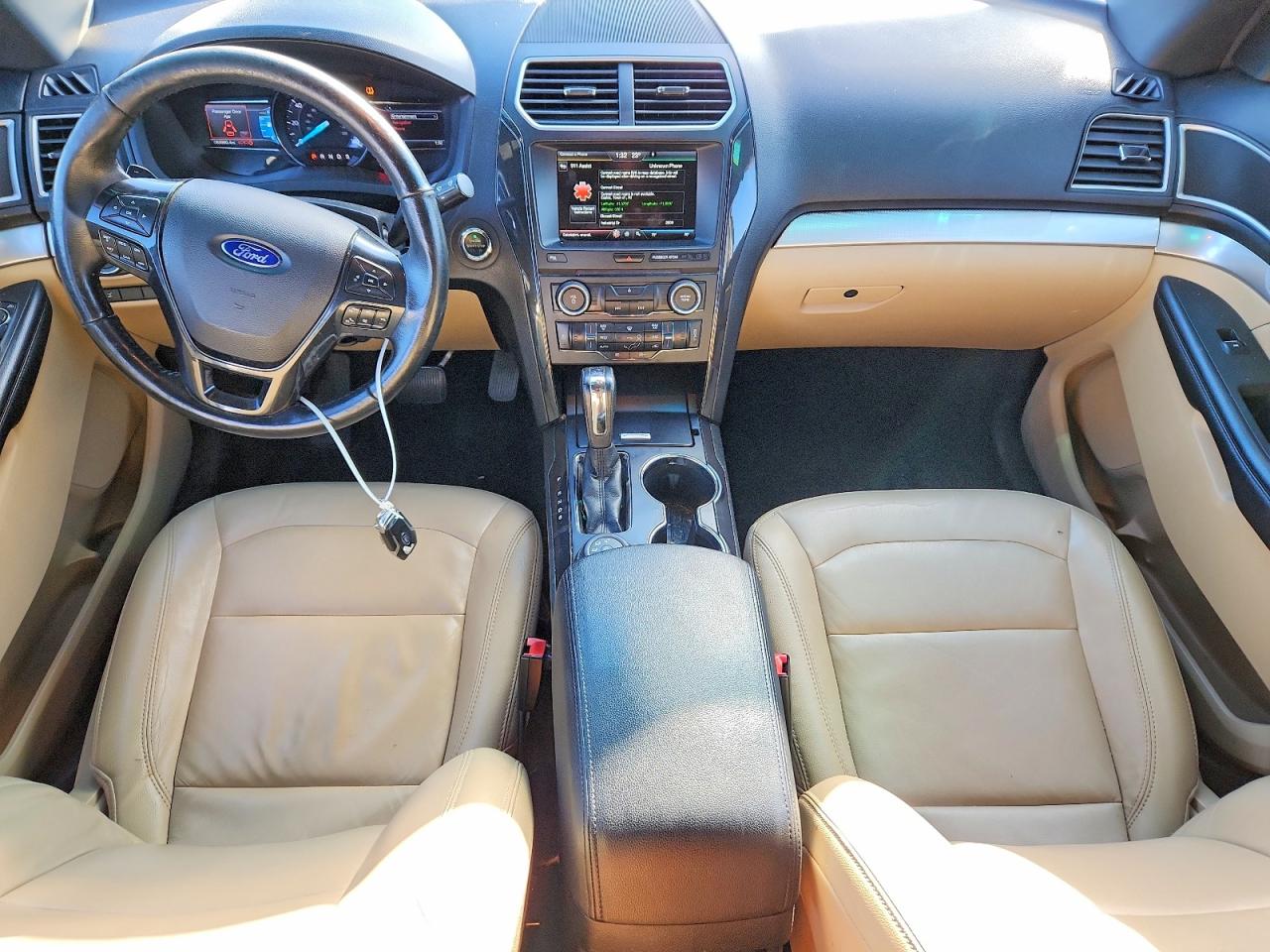 2016 FORD EXPLORER XLT photo 8