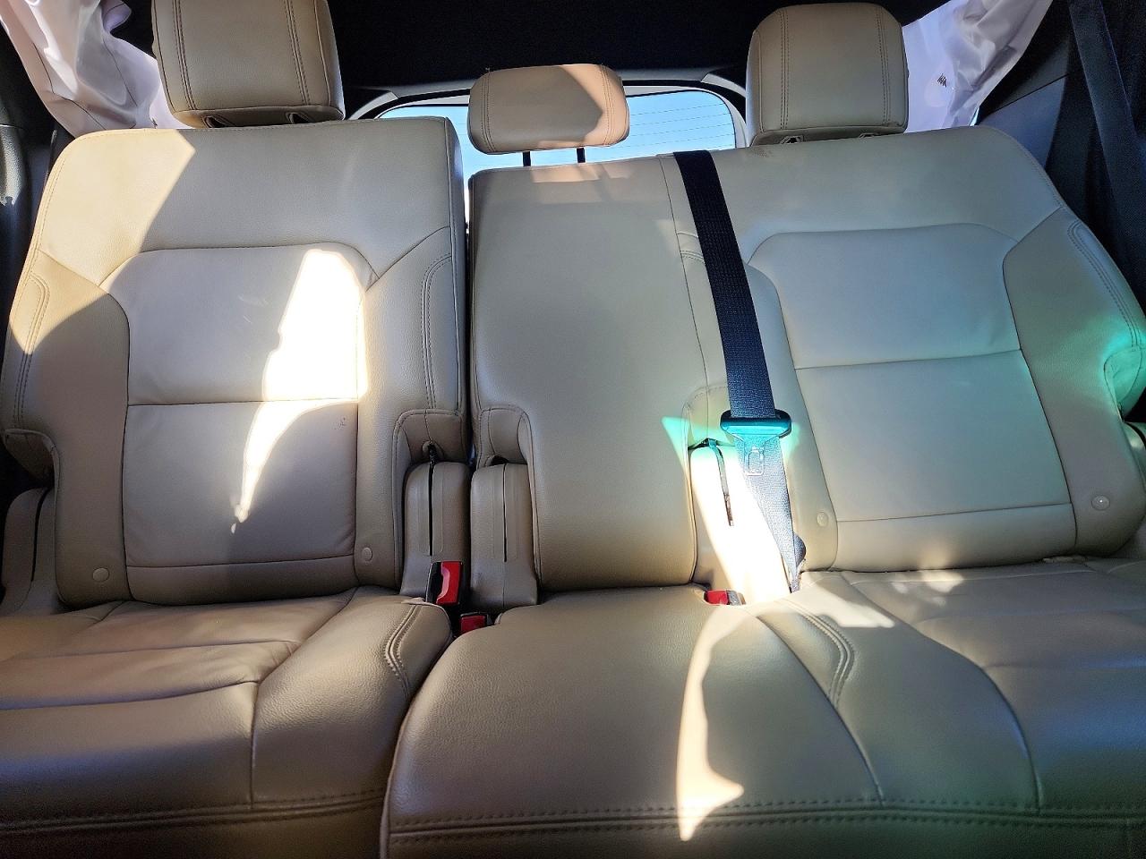 2016 FORD EXPLORER XLT photo 10