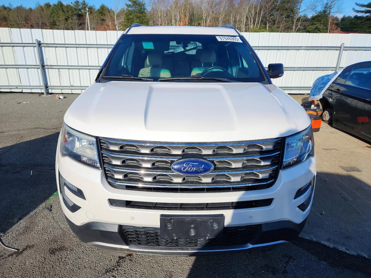 2016 FORD EXPLORER XLT photo 5