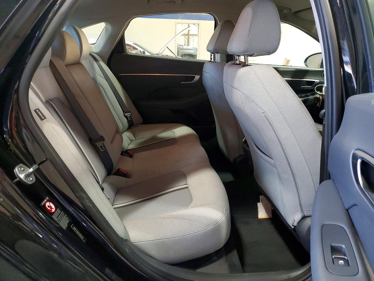 2020 HYUNDAI SONATA SEL photo 10