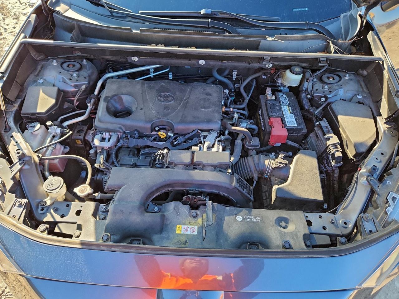 2019 TOYOTA RAV4 LE photo 12