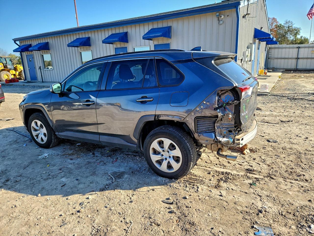 2019 TOYOTA RAV4 LE photo 2