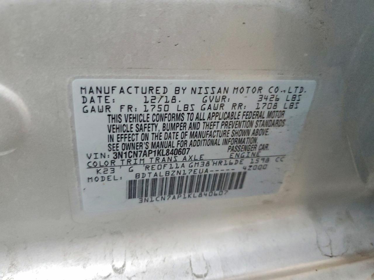 2019 NISSAN VERSA S photo 13
