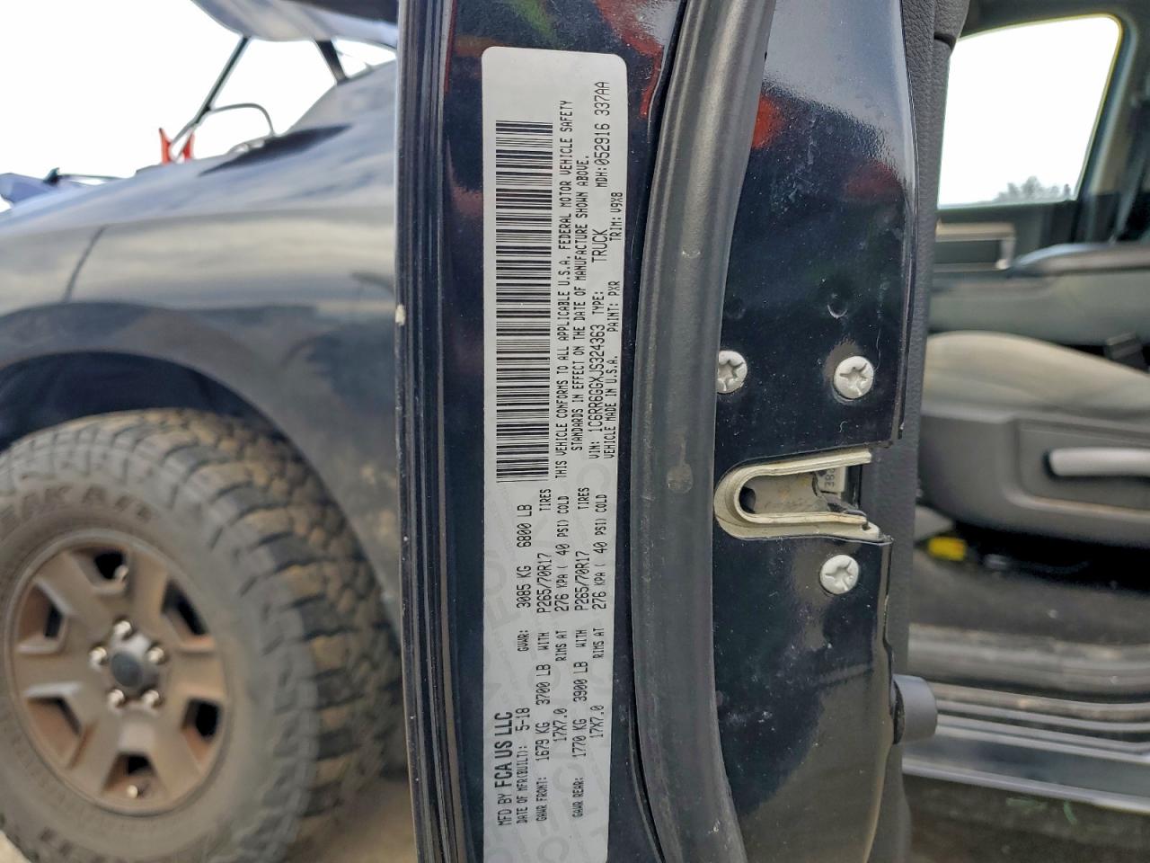 2018 RAM 1500 SLT photo 12