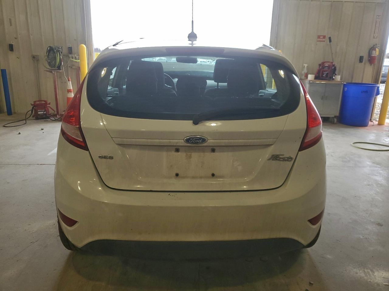 2012 FORD FIESTA SES photo 11