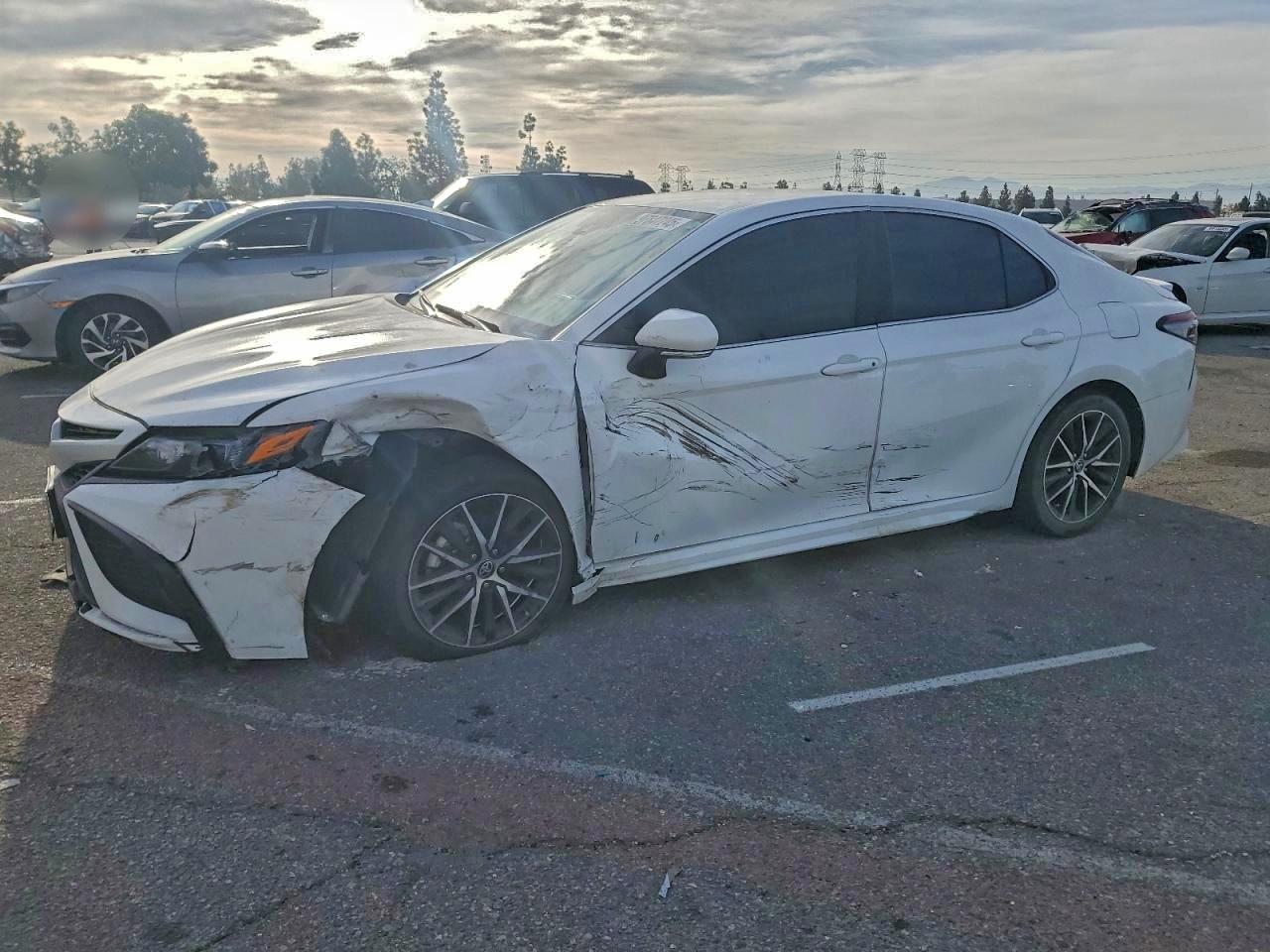 2023 TOYOTA CAMRY