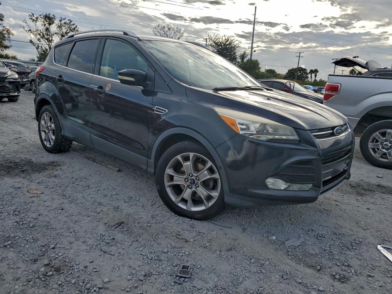 2014 FORD ESCAPE TITANIUM photo 4