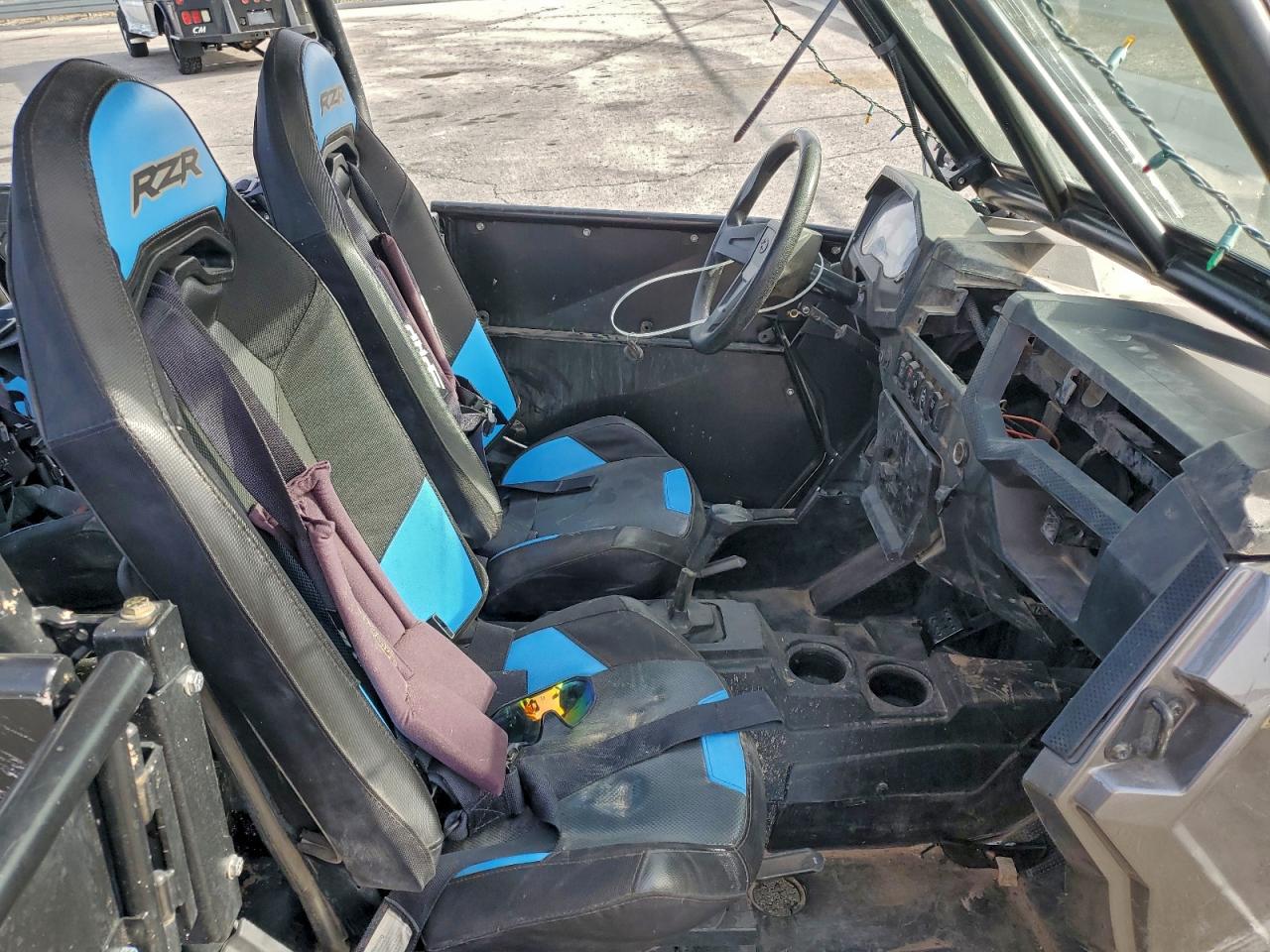 2019 POLARIS RZR UTILITY VEHICLE photo 5