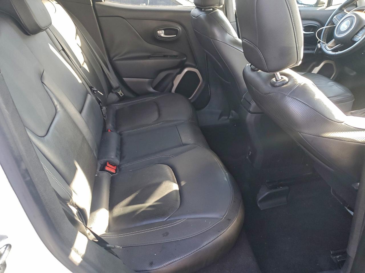 2015 JEEP RENEGADE LIMITED photo 31