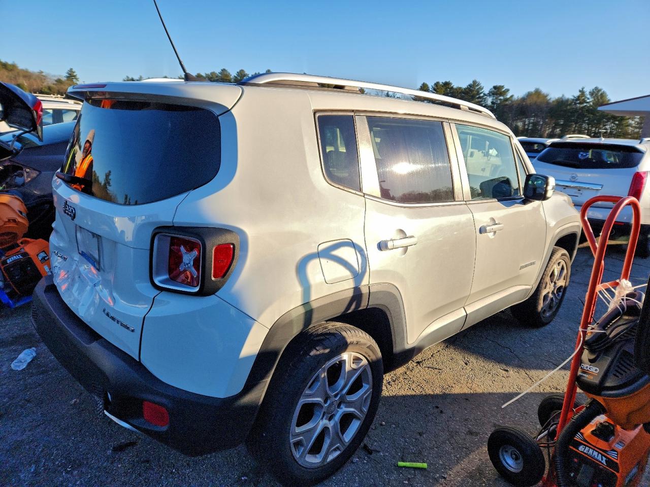 2015 JEEP RENEGADE LIMITED photo 7