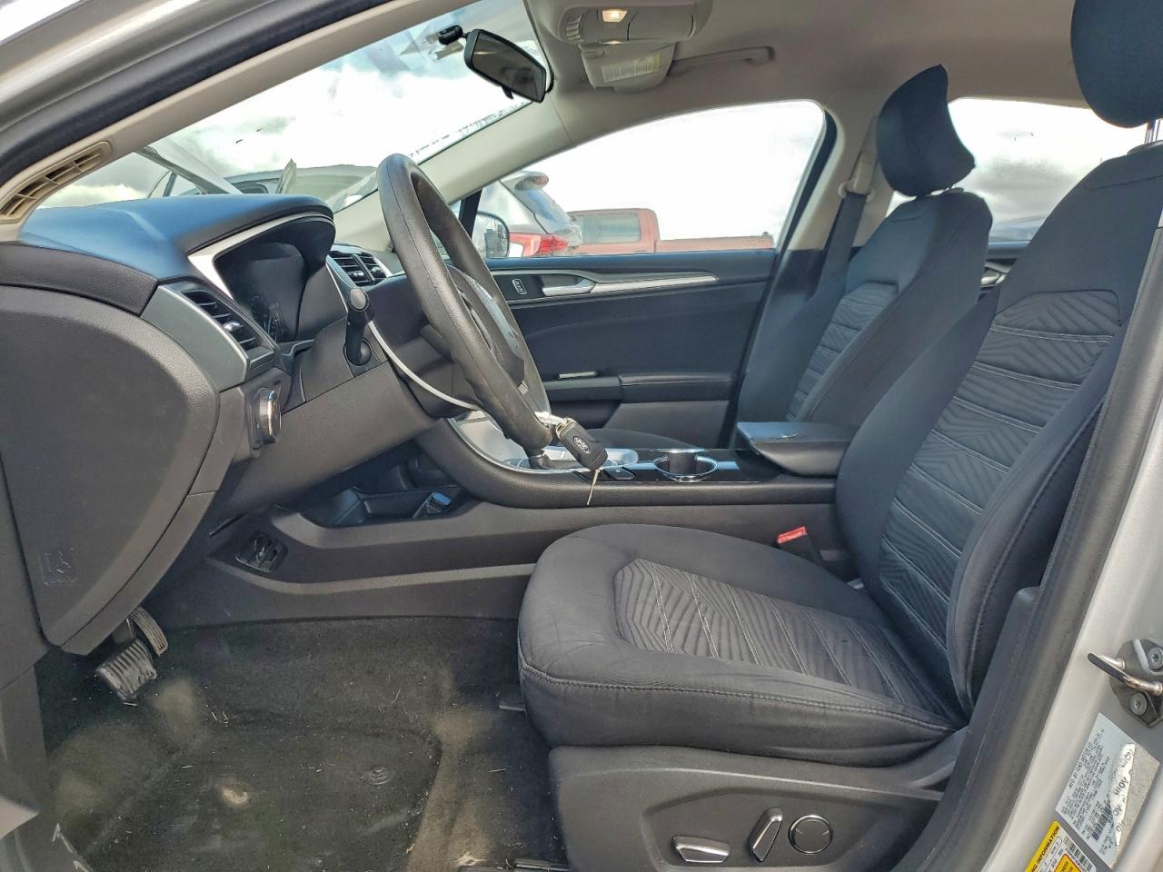 2016 FORD FUSION SE photo 7
