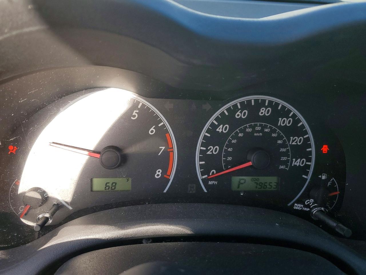 2013 TOYOTA COROLLA BASE photo 17