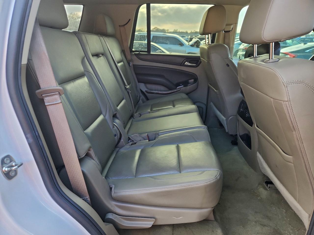 2016 CHEVROLET TAHOE C1500 LT photo 10
